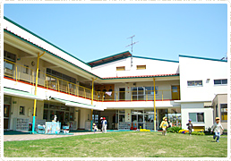 写真:朝和保育園校舎